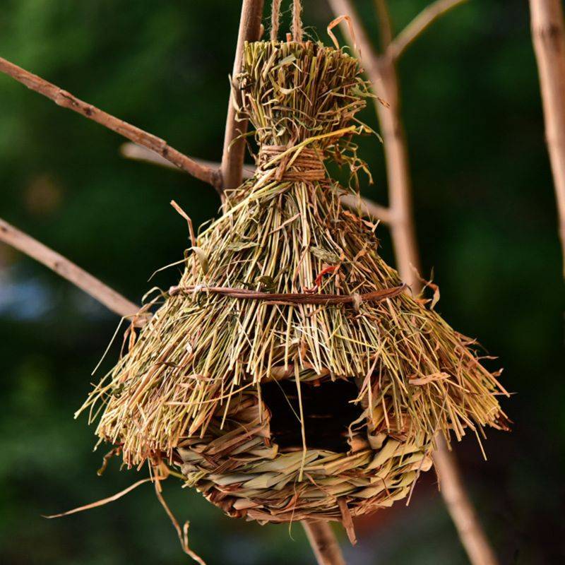 Natural Grass Vine Outdoor Bird House